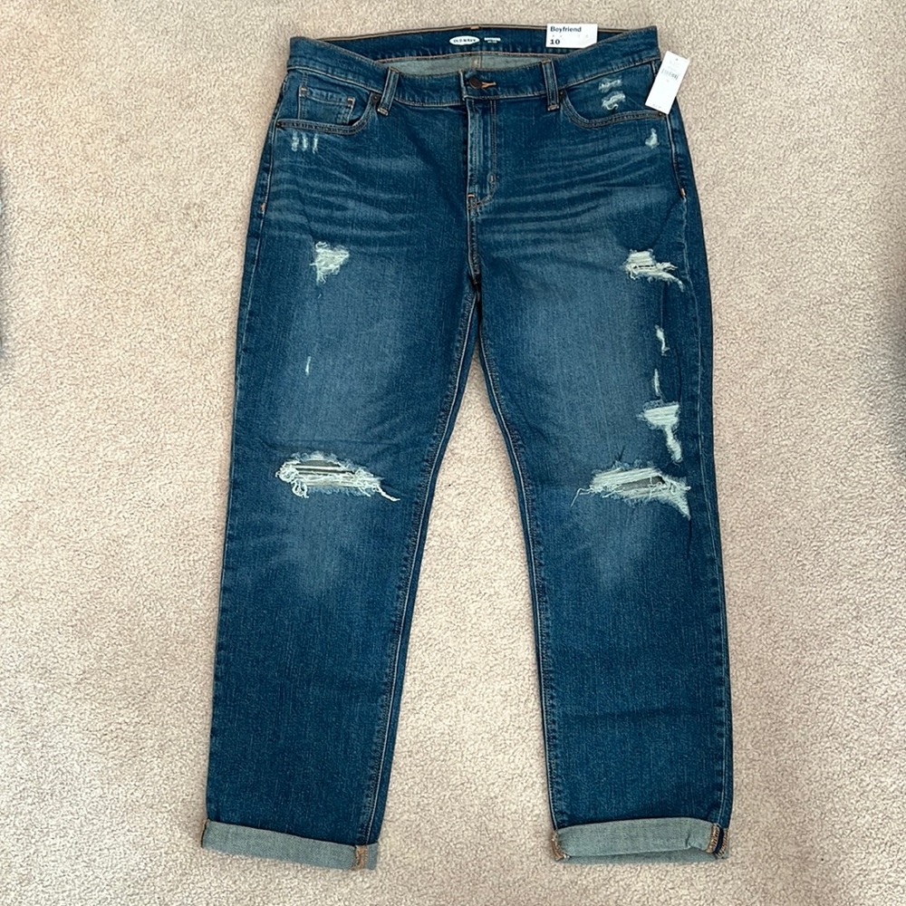NWT Old Navy distressed boyfriend jeans